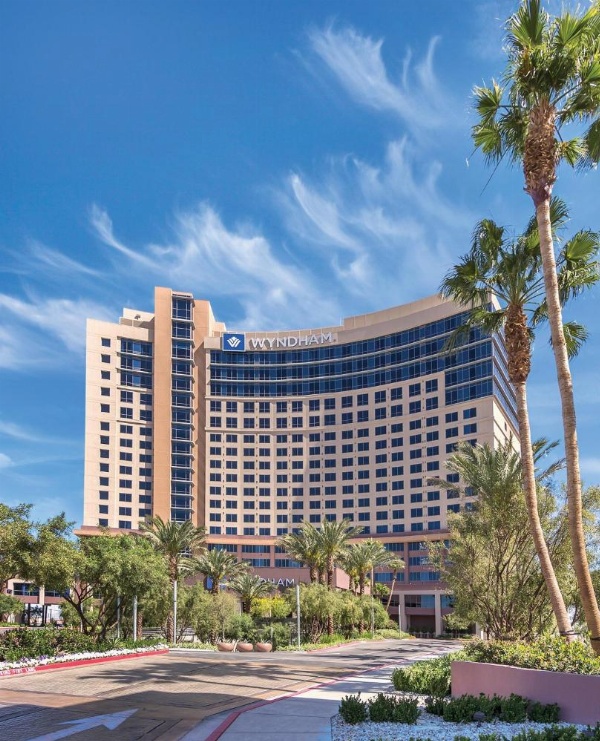 Wyndham Desert Blue image 25